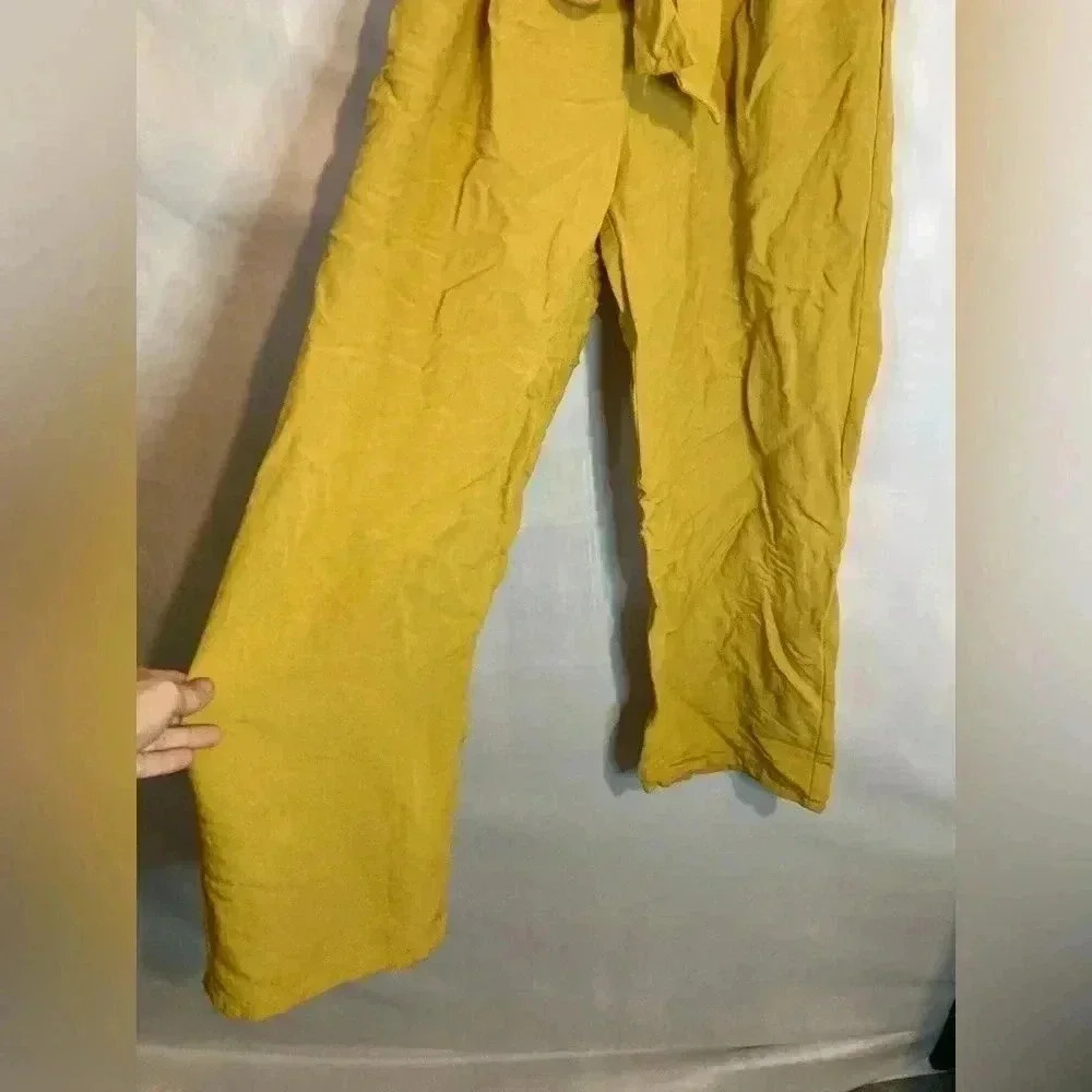 Fashion Nova pants - Picture 2 of 5
